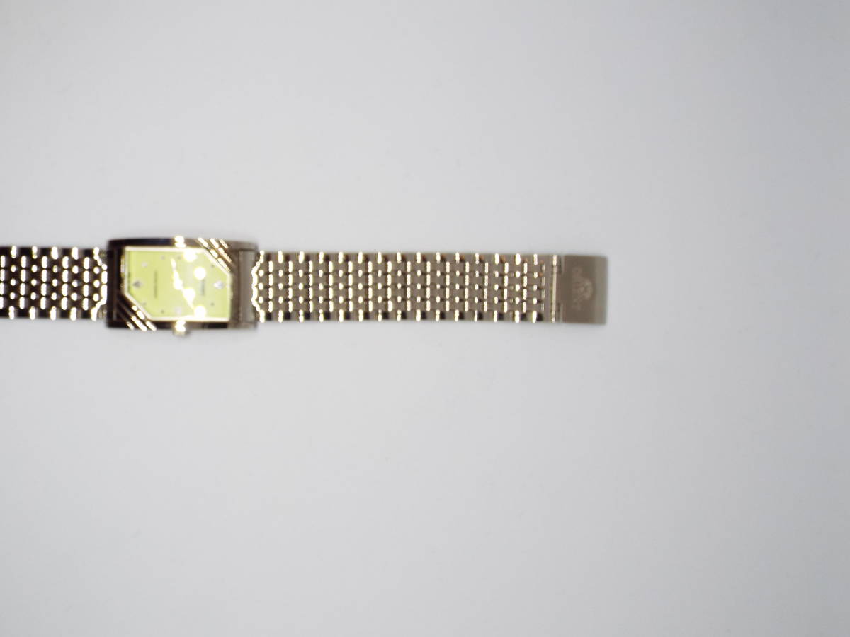 新品・未使用　信頼の日本製・蓄光性文字盤　おしゃれな角型腕時計　ORIENT_画像3