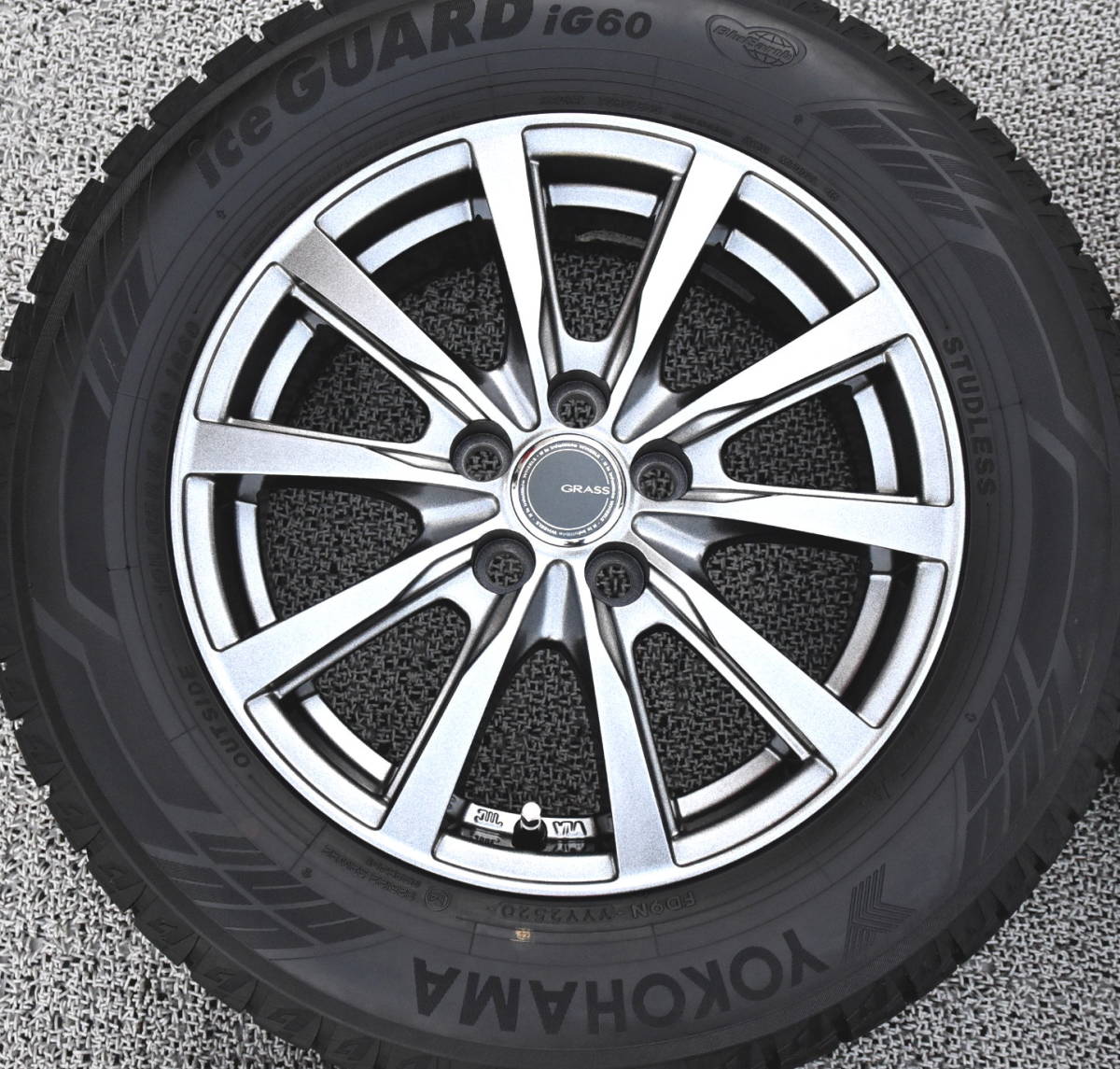 軽量 ホイル＋YOKOHAMA iG60 195/65R15 スタッドレス タイヤ 4本 PCD100 5穴 プリウス ウィッシュ カルディナ 86 レガシィ インプレッサ _画像4