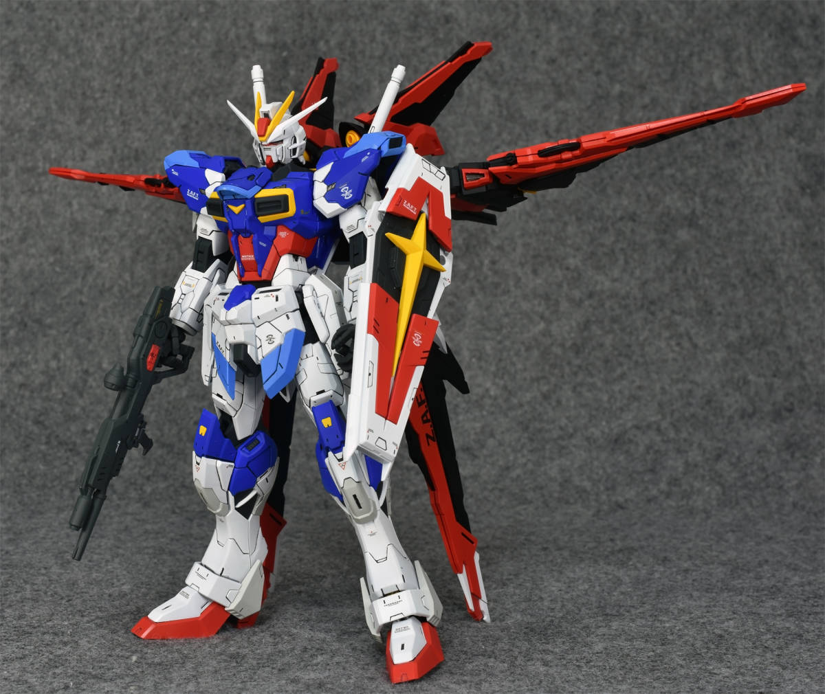 Yahoo!オークション - 【MG 1/100 ZGMF-X56S/α フォース Yahoo!オークション - 【MG 1/100 ZGMF-X56S/α フォース