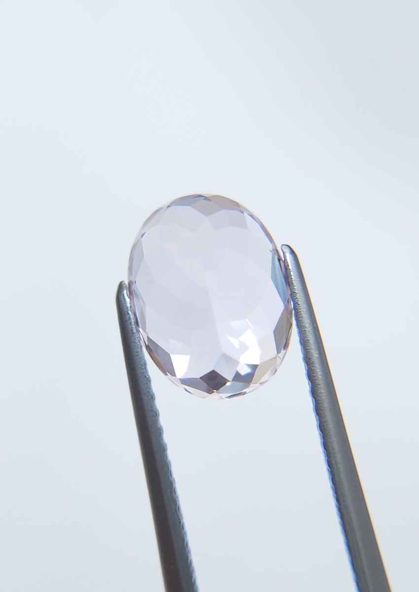 美品！　クンツァイト　4.028ct ソーティング付　ルース（LA-6519）