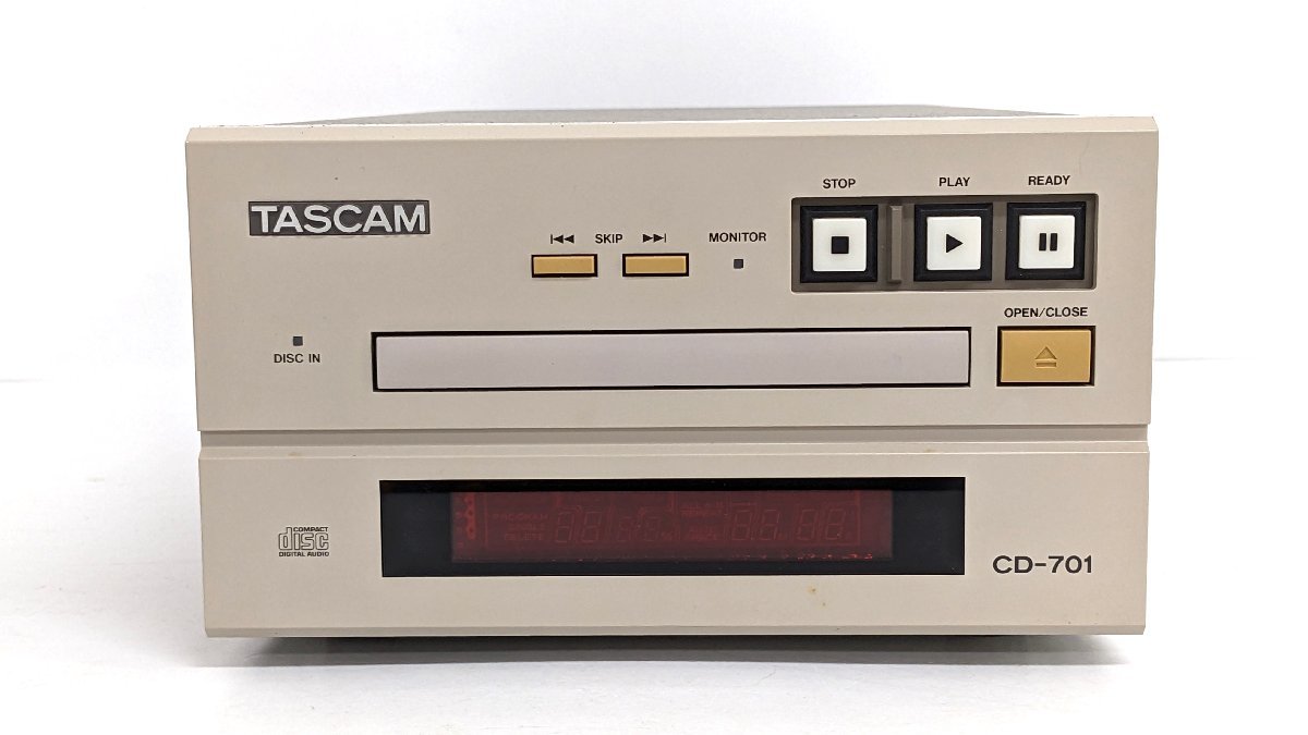 TASCAM タスカム 業務用 CDプレイヤー CD-701 ※ジャンク《A7086_画像2