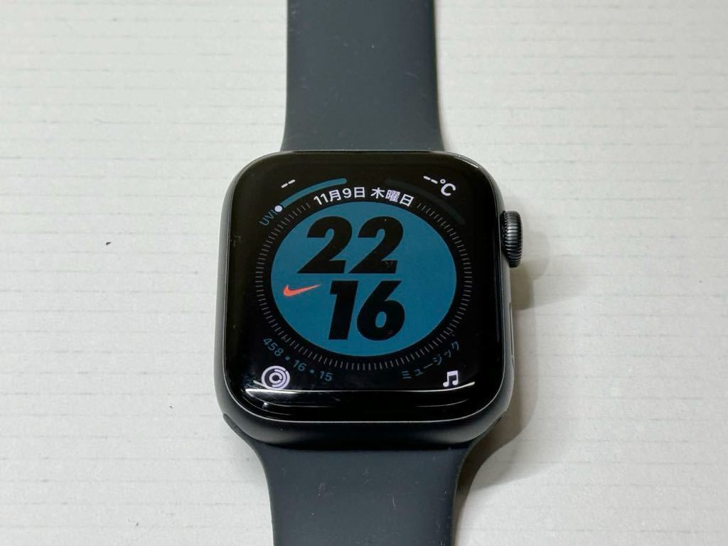 即決 初めての方もオススメ Apple Watch SE 44mm スペースグレイ