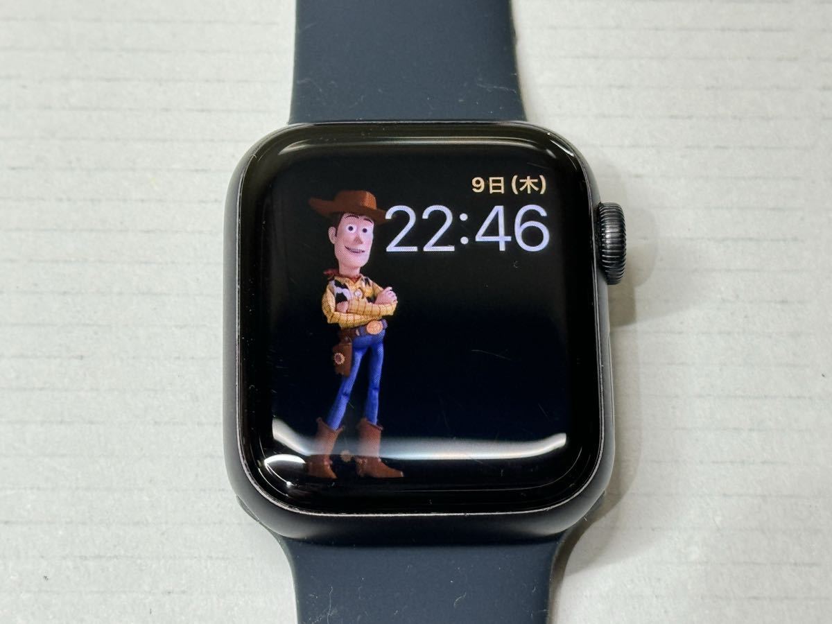 即決 初めての方もおすすめ Apple Watch SE 40mm スペースグレイ