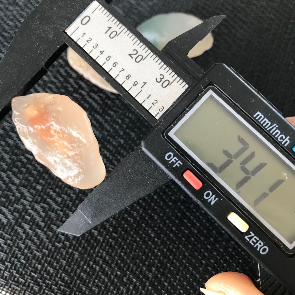 ゴビ石−1182 ゴビ瑪瑙 原石|Yahoo!フリマ(旧PayPayフリマ) ゴビ石−1182 ゴビ瑪瑙 原石|Yahoo!フリマ(旧PayPayフリマ)