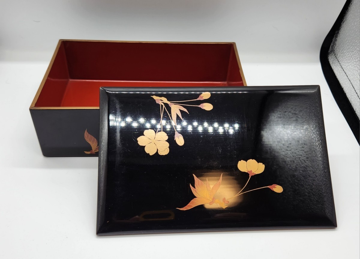 骨董・茶道具　古い 蒔絵　桜蒔絵重箱　花見重 野弁　弁当箱　漆器　輪島塗_画像9