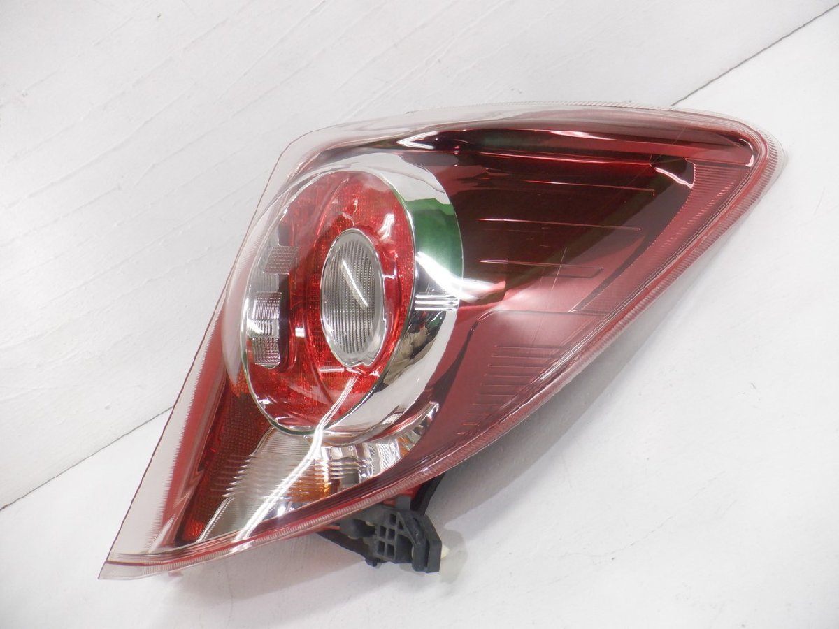 ヴィッツ P130系 純正 RS 前期 テールランプ 左右 LED コイト 52-239 NSP130 NSP135 NCP131 NCP130 KSP130 バックランプバルブ欠品_画像5