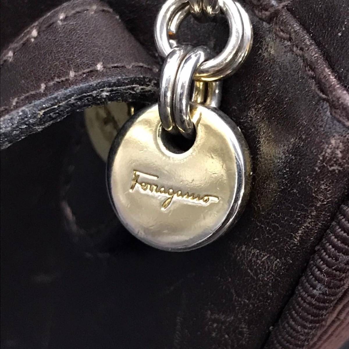 ER1026-14-4 Salvatore Ferragamo フェラガモ ヴァラリボン 本革 ミニ ショルダーバッグ ポシェット ブラウン BA214183 60サイズ_画像5