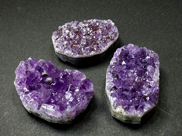 アメジストクラスター ３石セット 紫水晶 結晶原石 Amethyst ウルグアイ産 送料無料 No.０１の画像2