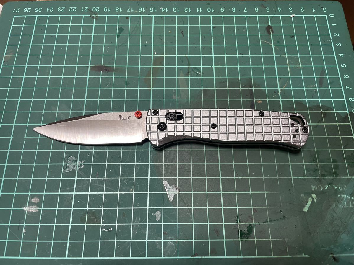 Benchmade 535 BK-4 EDC ナイフ 。ベンチメイド 登山 釣り キャンプ ブッシュクラフト クマ対策 護身用 狩猟 鹿狩 猪狩 熊狩_画像2