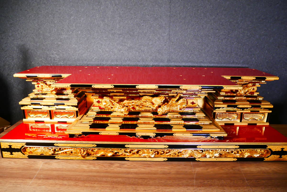 まごころ堂　最高級須弥壇セット　木製本金箔　本金メッキ金具（U）　5308　M