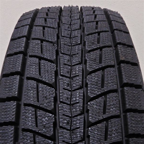 215/65R16 98Q ダンロップ 日本製スタッドレスタイヤ WINTER MAXX SJ8+ 2023年製 即決価格 送料無料 新品4本セット 国産 ショップ個人宅OK_画像はイメージです。