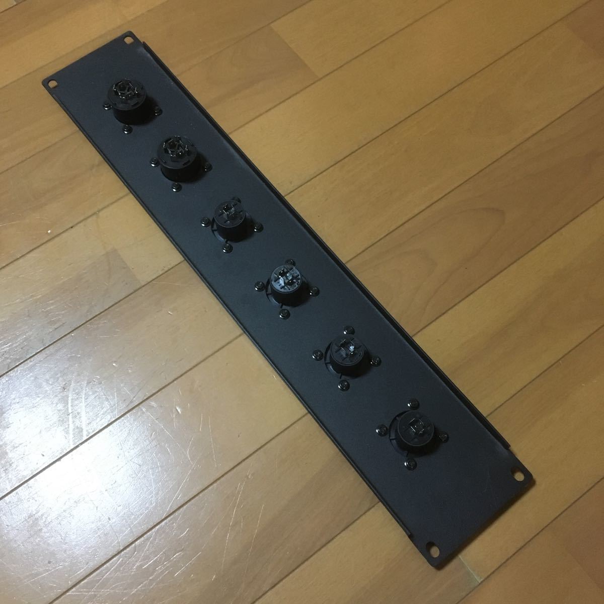  speakon patch bay patch record NL4 NL8 connector panel 2U