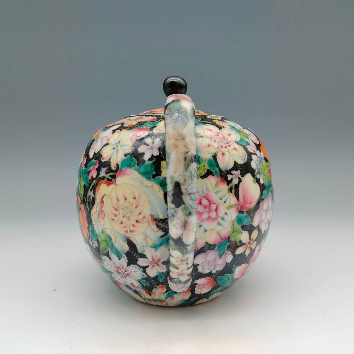 【旭】在銘　粉彩草花紋急須　ティーポット　高14.5cm,幅23cm×13.5cm,575ｇ_画像4