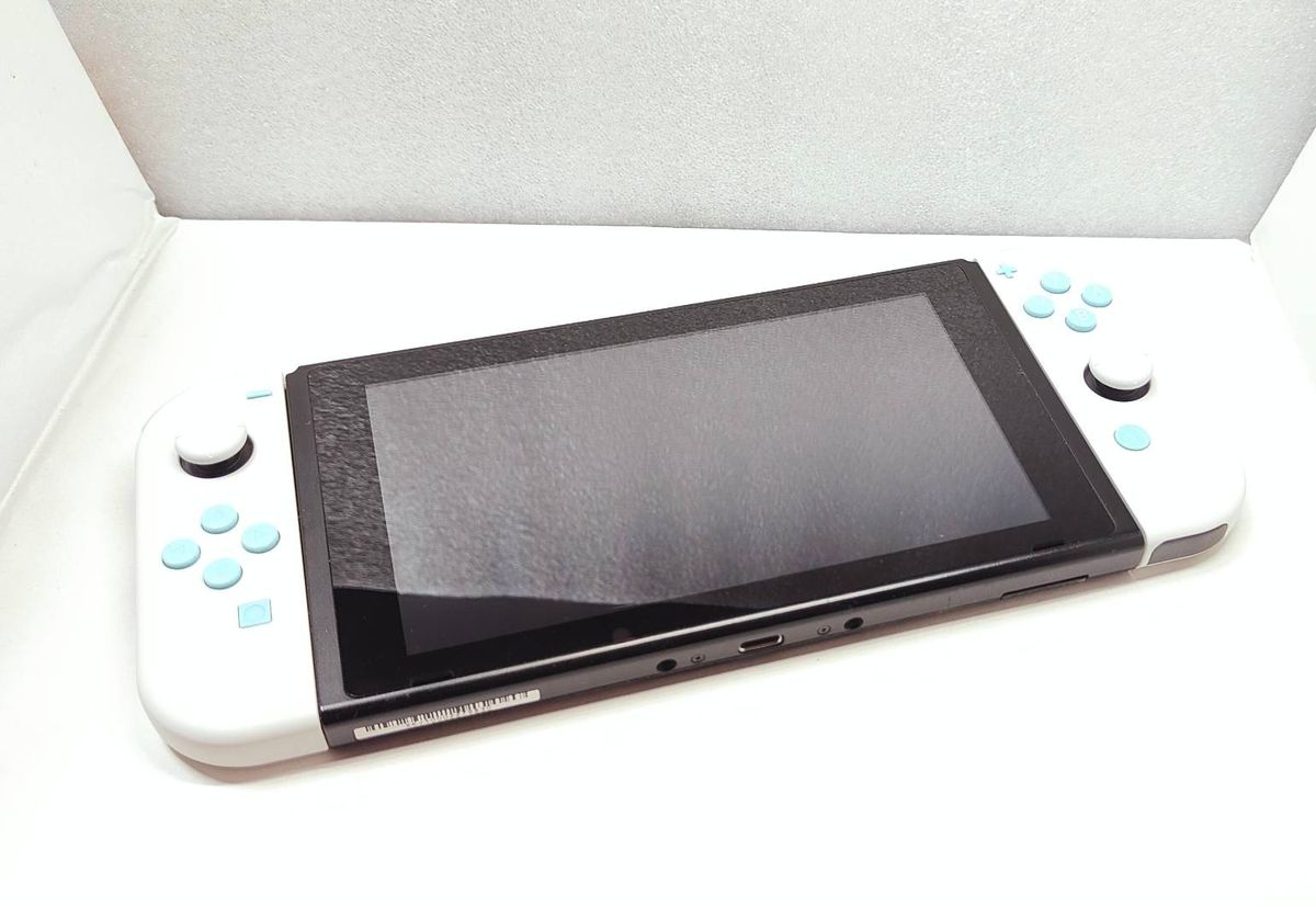 希少色 任天堂switch カスタムジョイコン ホワイト×ターコイズ 希少色 任天堂switch カスタムジョイコン ホワイト×ターコイズ