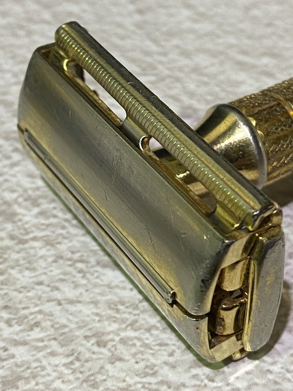 S-103◆Gillette アメリカ製 ARISTOCRAT 両刃カミソリ T字 剃刀 ゴールド ビンテージ ジレット_画像4