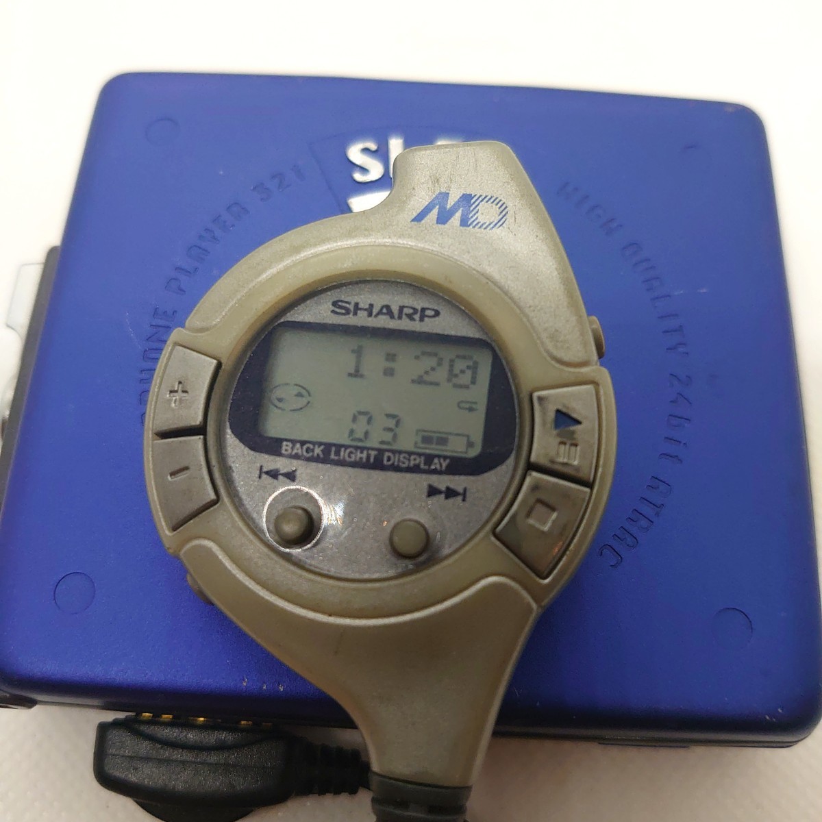 YA-023-5【外観概ね◯ 動作概ね◯】 SHARP MD-SS321 Portable MD Player WALKMAN / シャープ ポータブルMDプレーヤー ウォークマン_リモコンは付属しません。