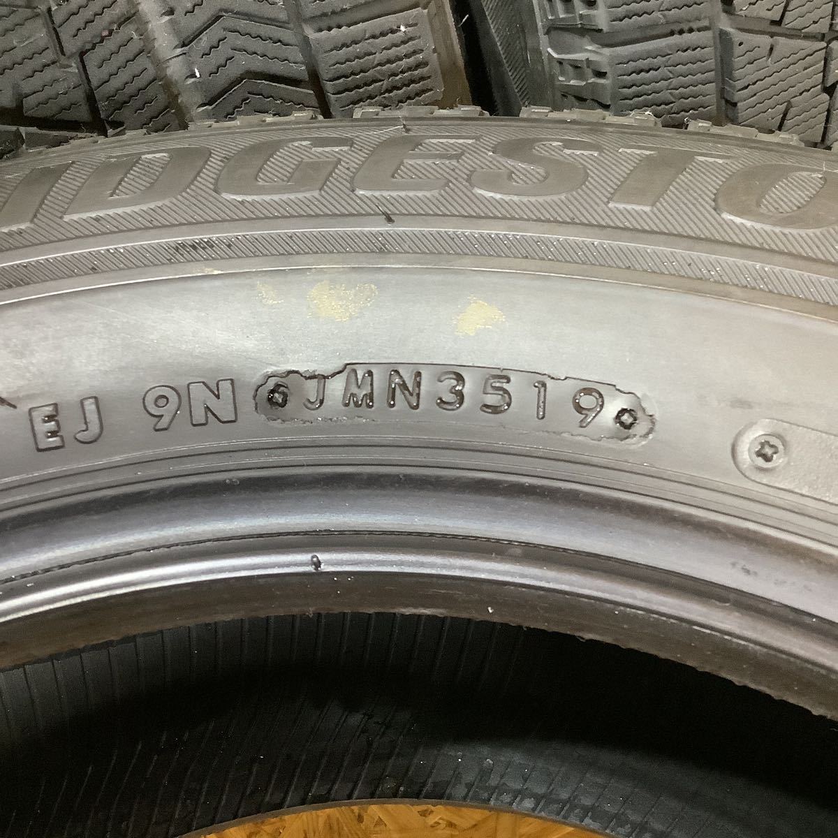 BRIDGESTONE BLIZZAK VRX ブリヂストン 195/65R15 スタッドレス 2019年製 2本6分山 2本7分山_画像7