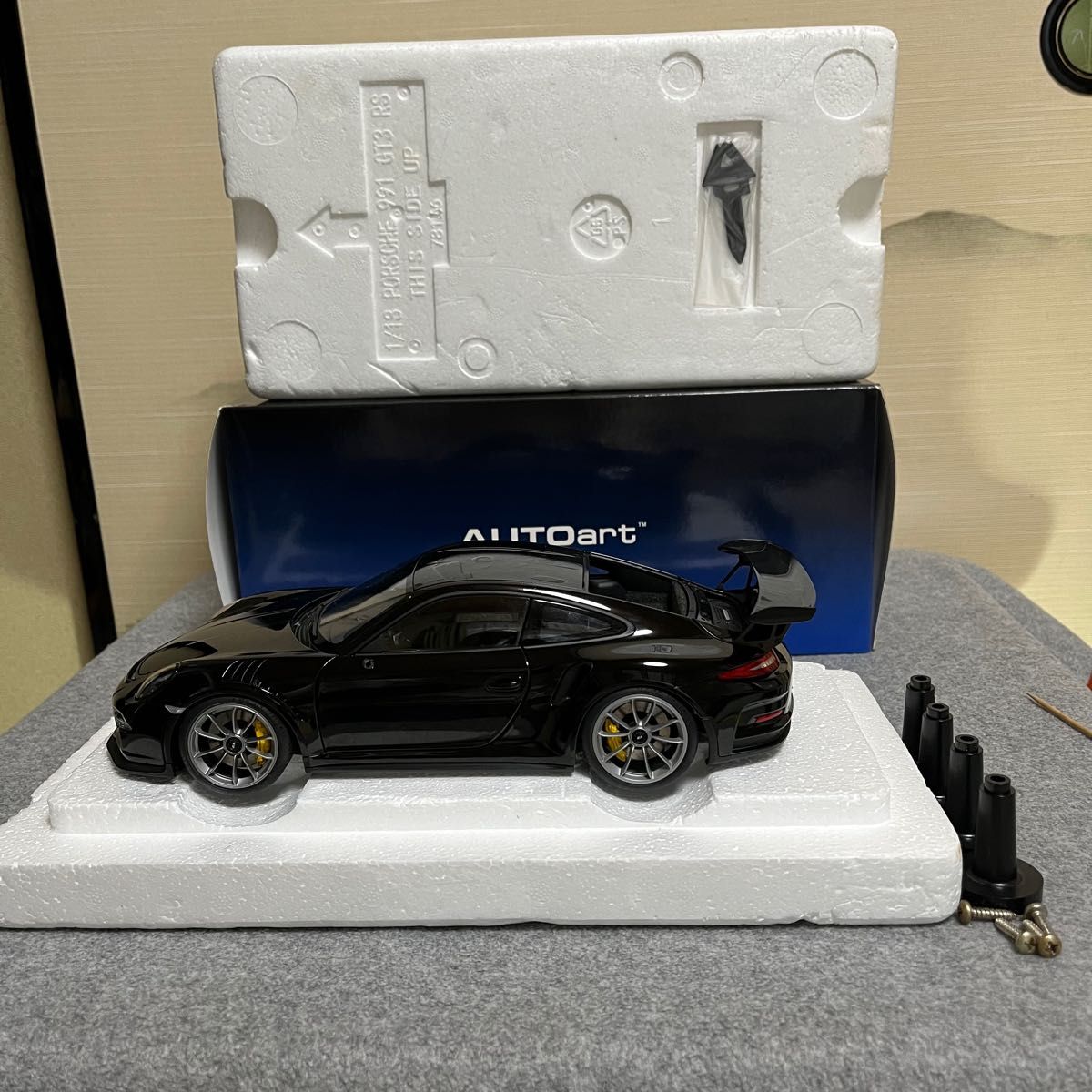 オートアート1/18ポルシェ911 GT3 RS ジャンク|Yahoo!フリマ オートアート1/18ポルシェ911 GT3 RS ジャンク|Yahoo!フリマ