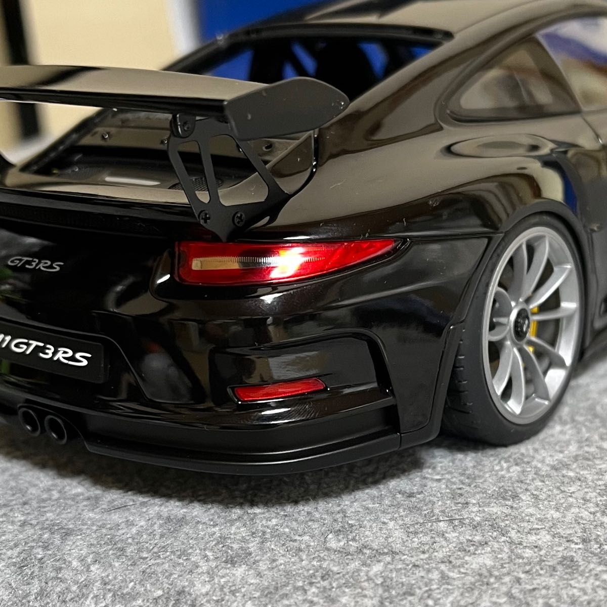 オートアート1/18ポルシェ911 GT3 RS ジャンク|Yahoo!フリマ オートアート1/18ポルシェ911 GT3 RS ジャンク|Yahoo!フリマ