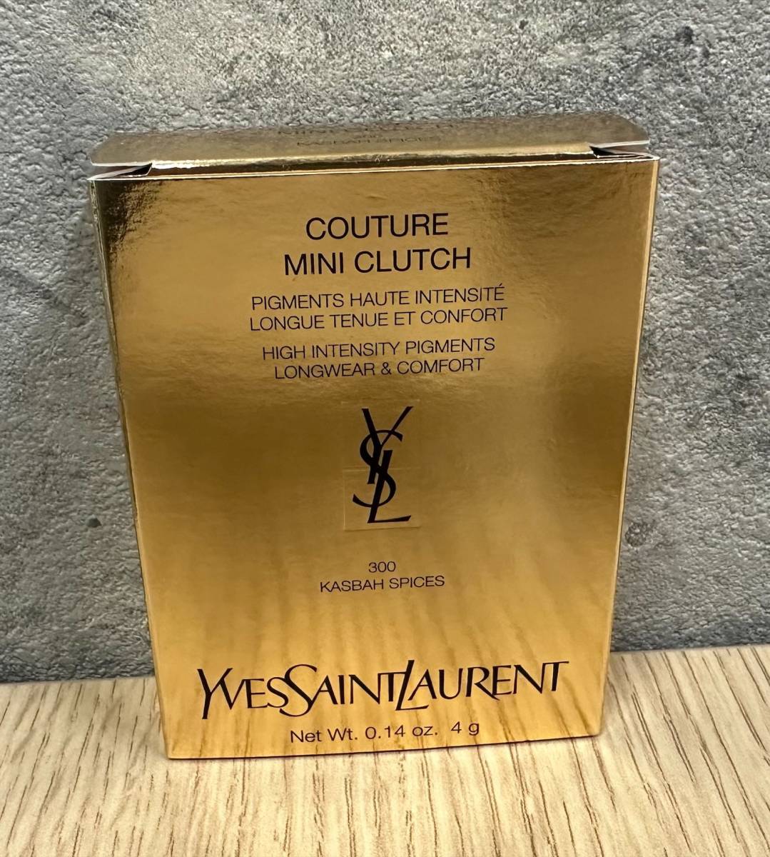 ◇◆2620　未使用　YSL　イヴサンローラン　クチュール　ミニ クラッチ　アイシャドウ　300　カスバ スパイシーズ　保管品◆◇_画像3