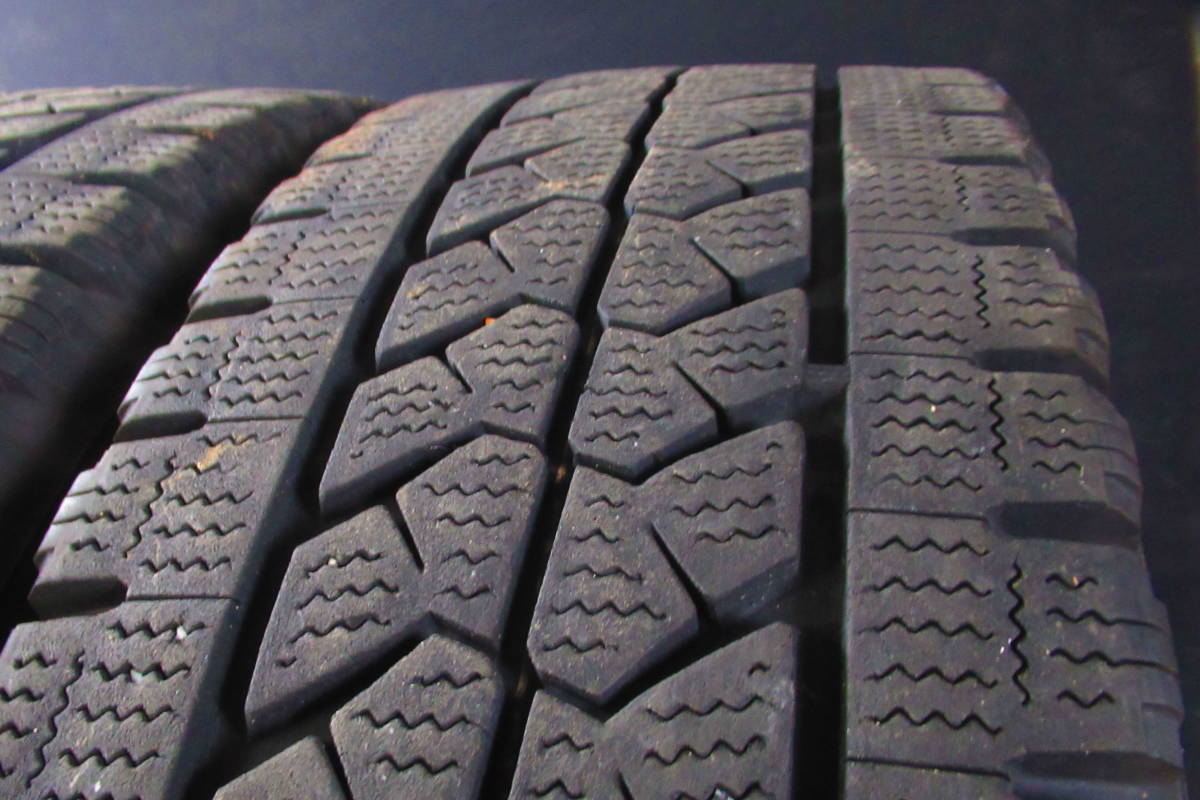 2020年製 BRIDGESTONE BLIZZAK W979 スタッドレス 205/70R17.5 115/113L LT タイヤ4本SET!! 条件付き送料無料!!_画像7