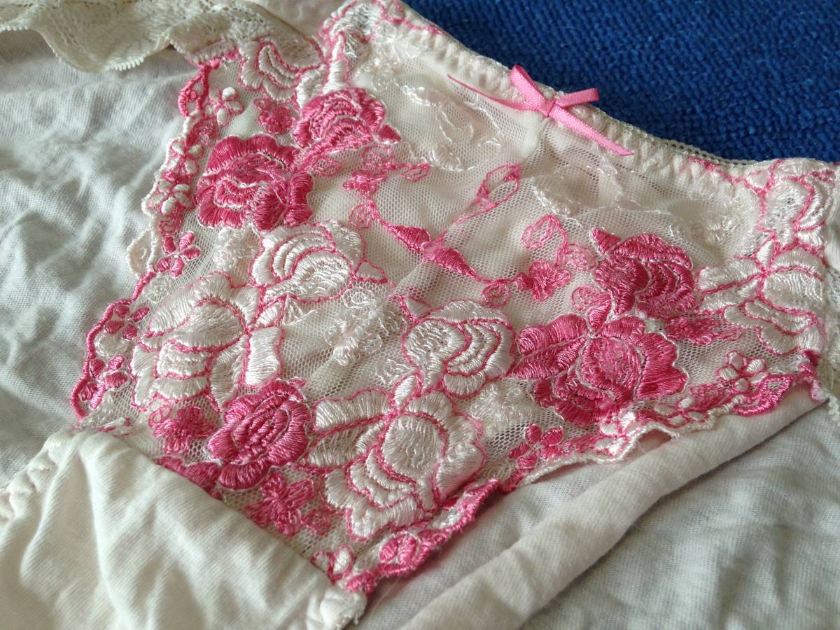 未使用的粉色蕾絲棉質短褲L 原文:未使用　　ピンク　レース　コットン素材　ショーツ　　L