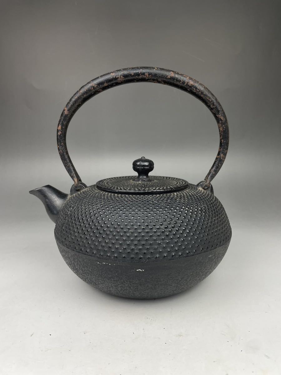 熊)南部鉄器 鉄瓶 宝星堂 あられ 重量1963g 茶道具 煎茶道具 急須 茶器 レトロ アンティーク 置物 オブジェ 飾り 玄関 床間 ビンテージ_画像5