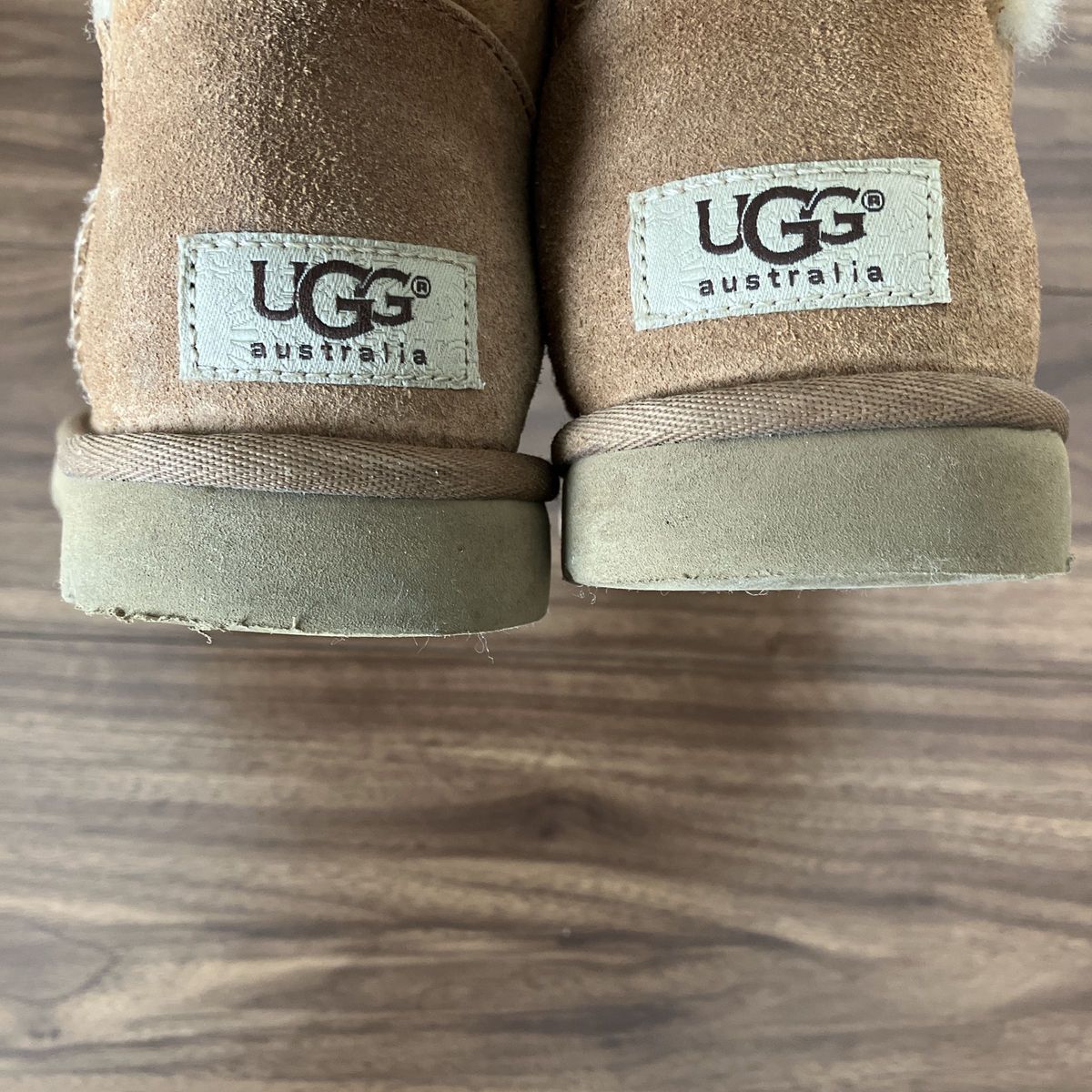 UGG 23cm US6 Mini Bailey Button アグ ミニベイリーボタン　ムートンブーツ チェスナット