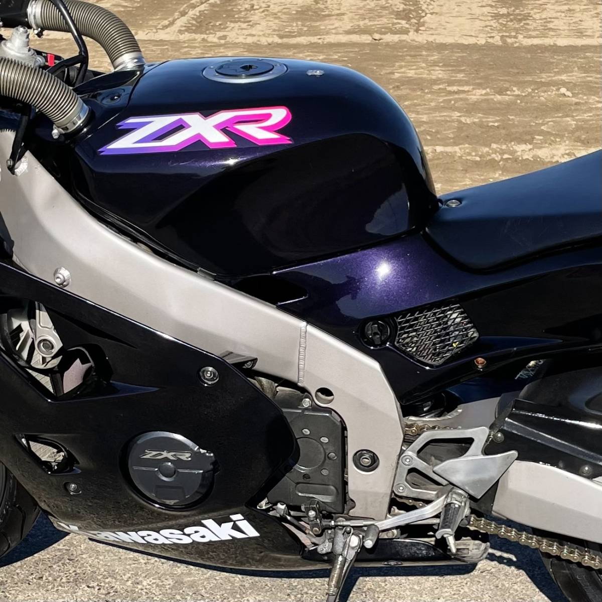 ZXR400 実動 書類付き ZX400L 平成7年 好調 美車 絶版 希少 カワサキ 検）ZXR GPZ FX GSX FZR NS CB CBX CBR VFR RVF FW ZX-4 カタナ 2型_画像6