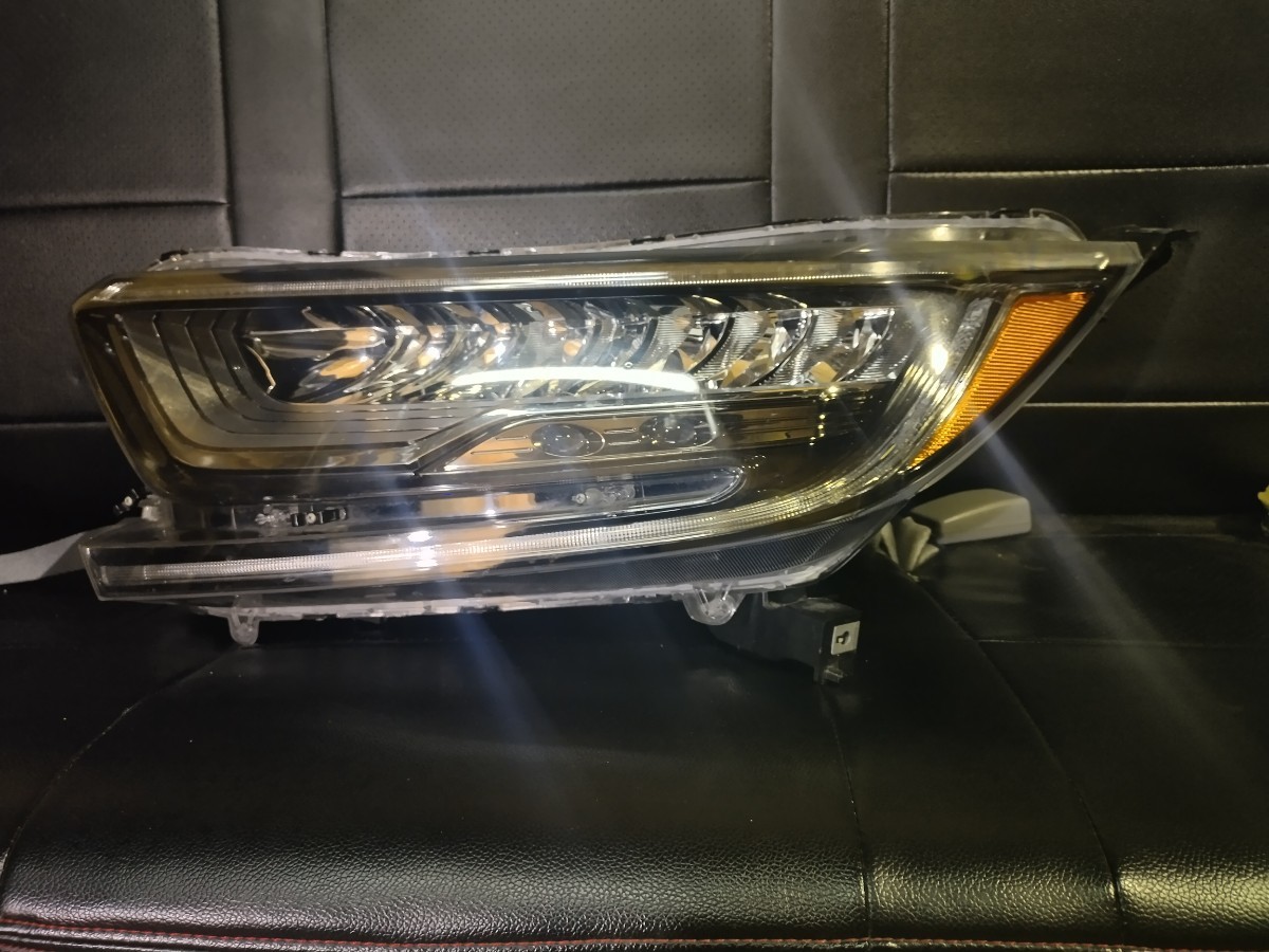 （美品）ホンダ　CR-V LED ヘッドライト STANLEY W4744 左側　RT6 _画像1