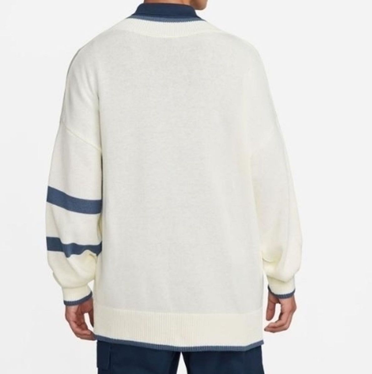 新品 定価18150円 Lサイズ　ナイキ　NIKE AS M NSW NIKE TREND SWEATER トレンド　白