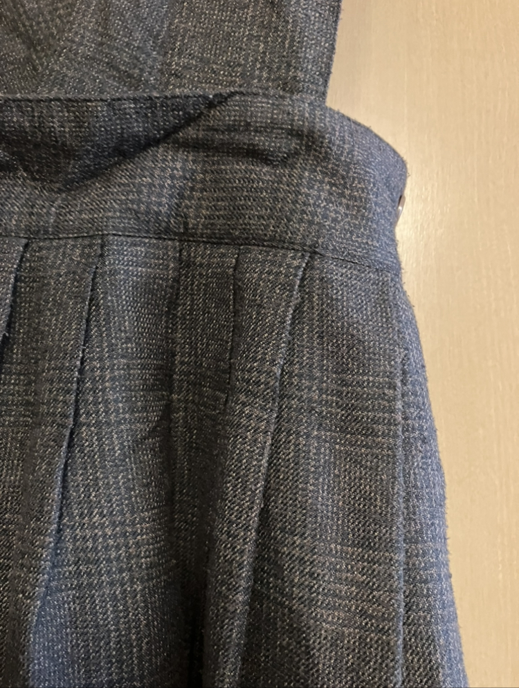 USED★ ダークグレー×ブラウンチェックのロング丈ジャンパースカート サイズ150A_画像6