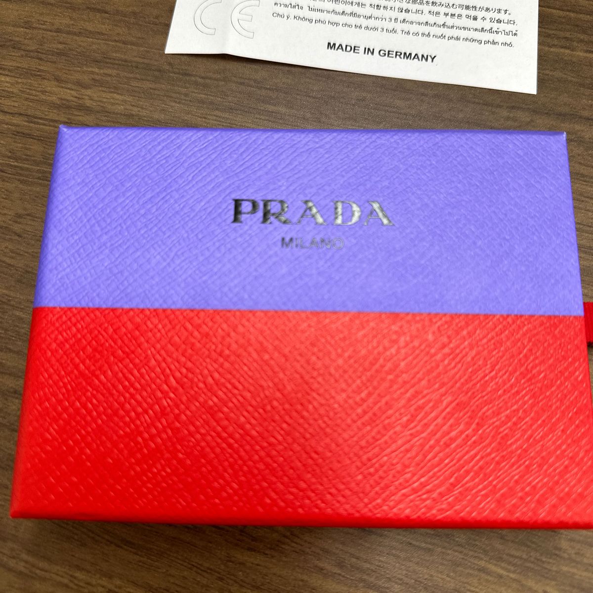 プラダ PRADA クレヨン ノベルティ 正規品 Prada 非売品 レアアイテム