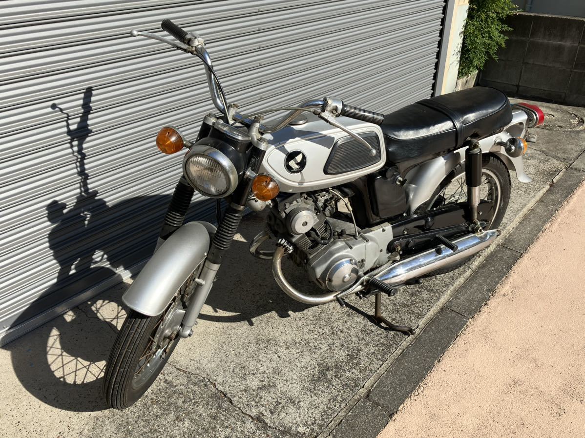 ホンダ CS125 BENLY 外装当時物　エンジン始動_画像2