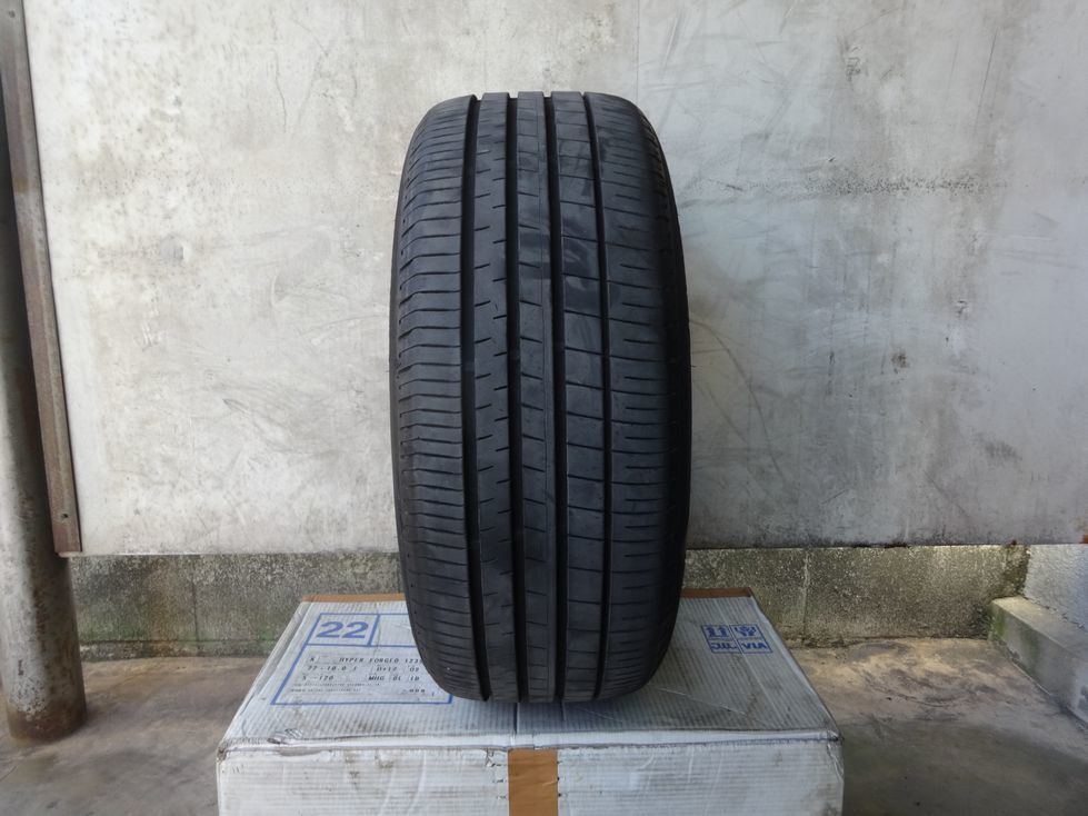 ダンロップ VEURO VE304 225/50R17 94W 中古タイヤ 1本 2022年 日本製_画像1