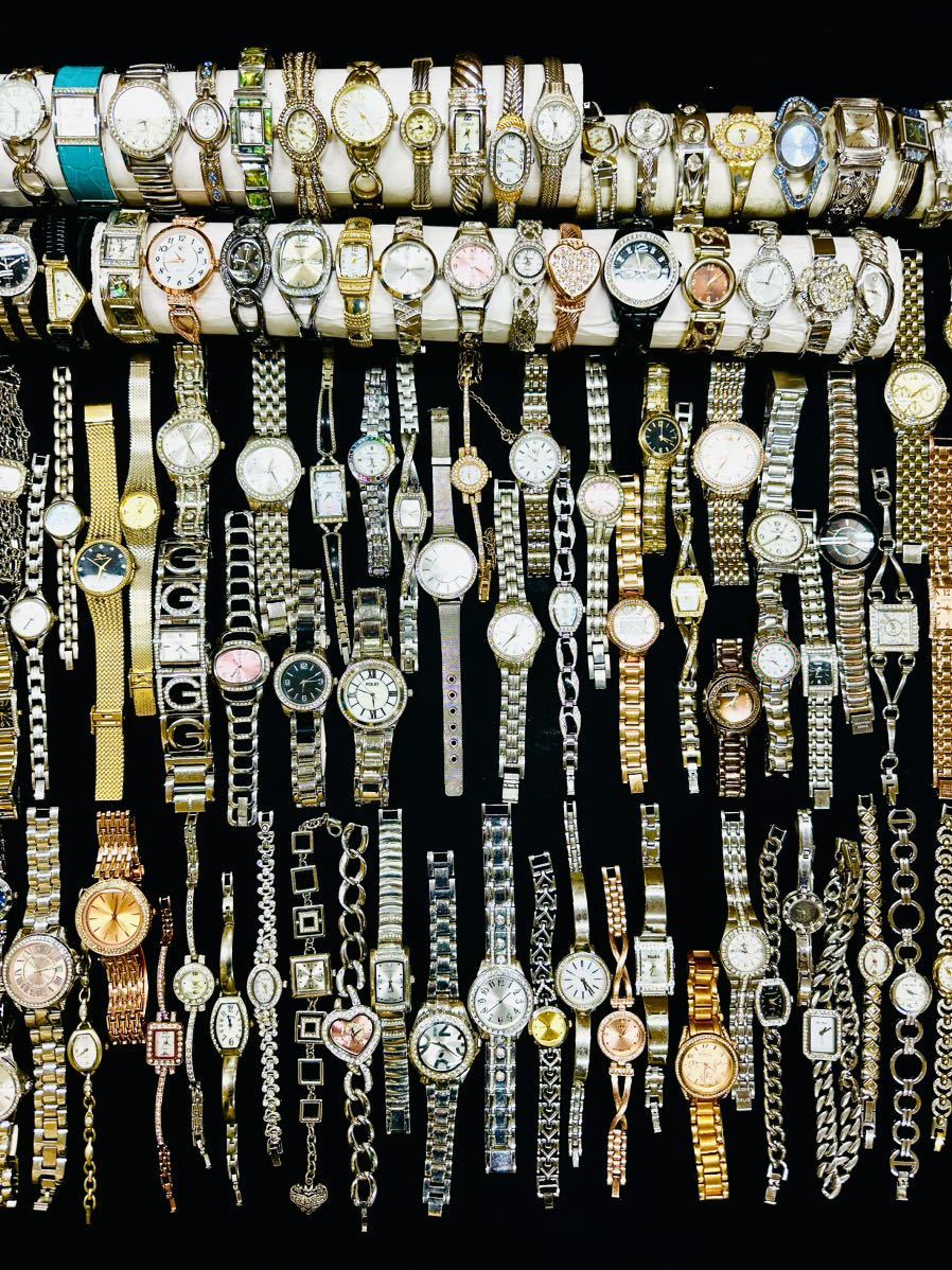 宝飾腕時計など 150本 大量 BULOVA ELGIN klaeuse FOSSIL ダイアモンドクォーツ GUESS CARAVELLE 等 ゴールド シルバーカラー まとめて F84_画像6