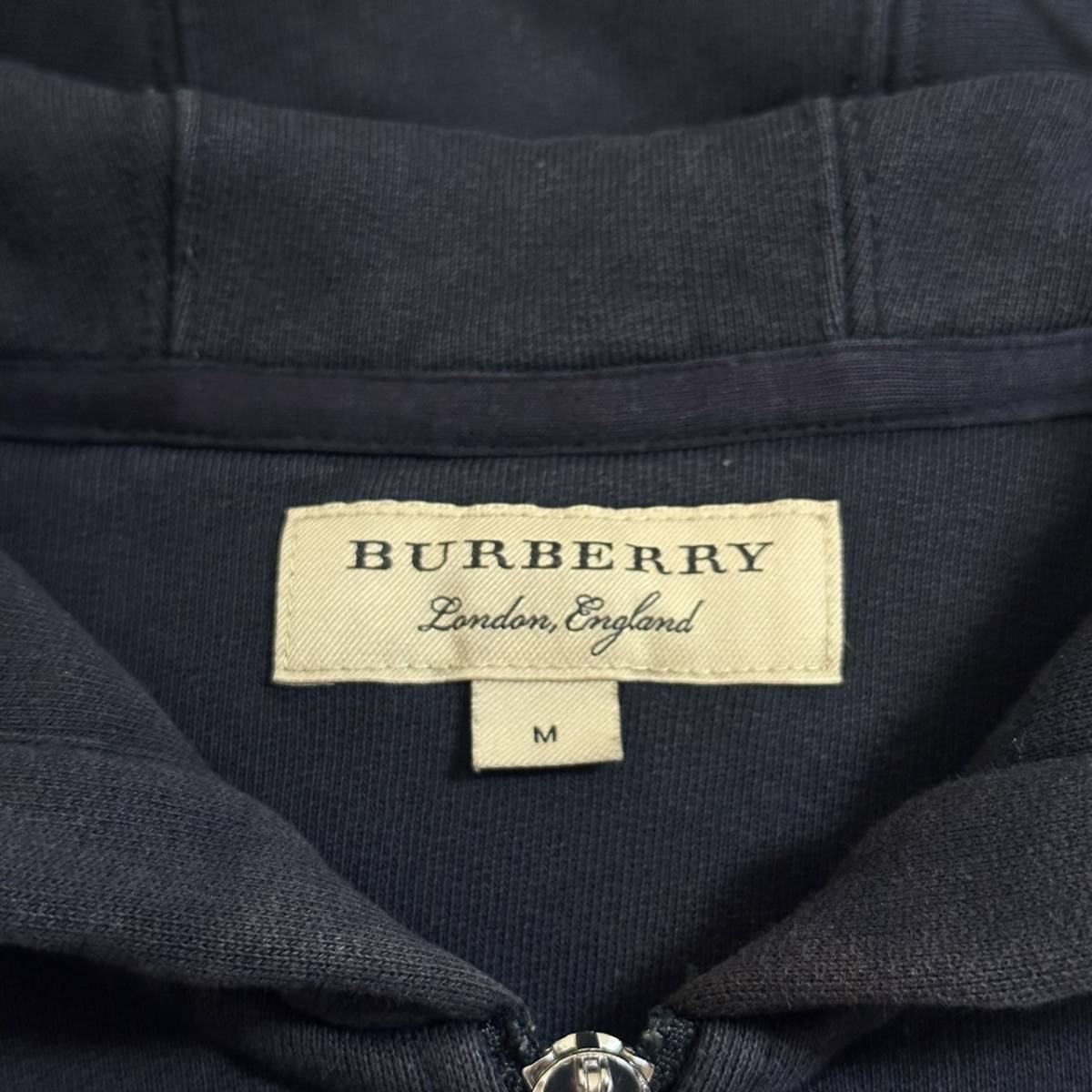【人気デザイン】BURBERRY London England サークルロゴ ホース刺繍 フルジップ パーカー ホースロゴ 黒 ブラック バーバリー ジップアップ_画像9