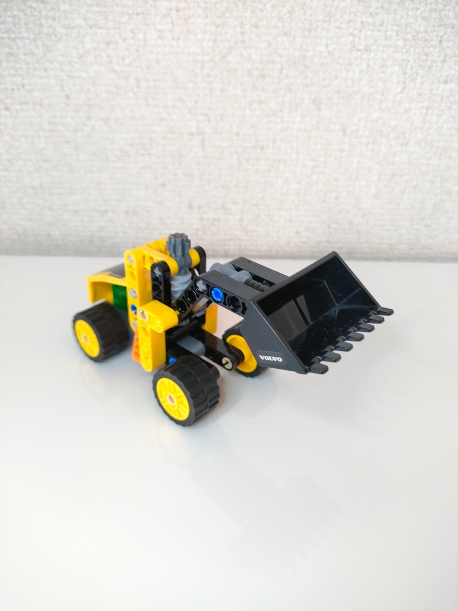 レゴ テクニックシリーズ LEGO 30433 Volvo Tractorレゴ テクニックシリーズ_画像4