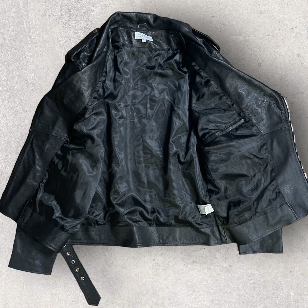 美品 BARNEYS NEWYORK バーニーズニューヨーク 羊革 ダブルライダース