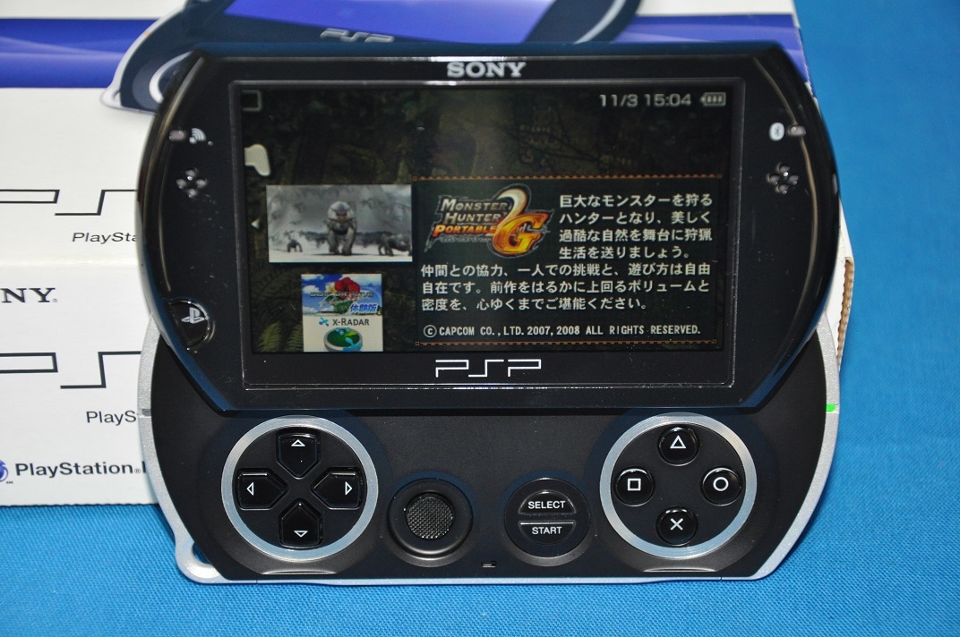 【極美品】SONY PlayStation Portable PSP go 北米版 PSP-N1001 PB ピアノブラック_画像4
