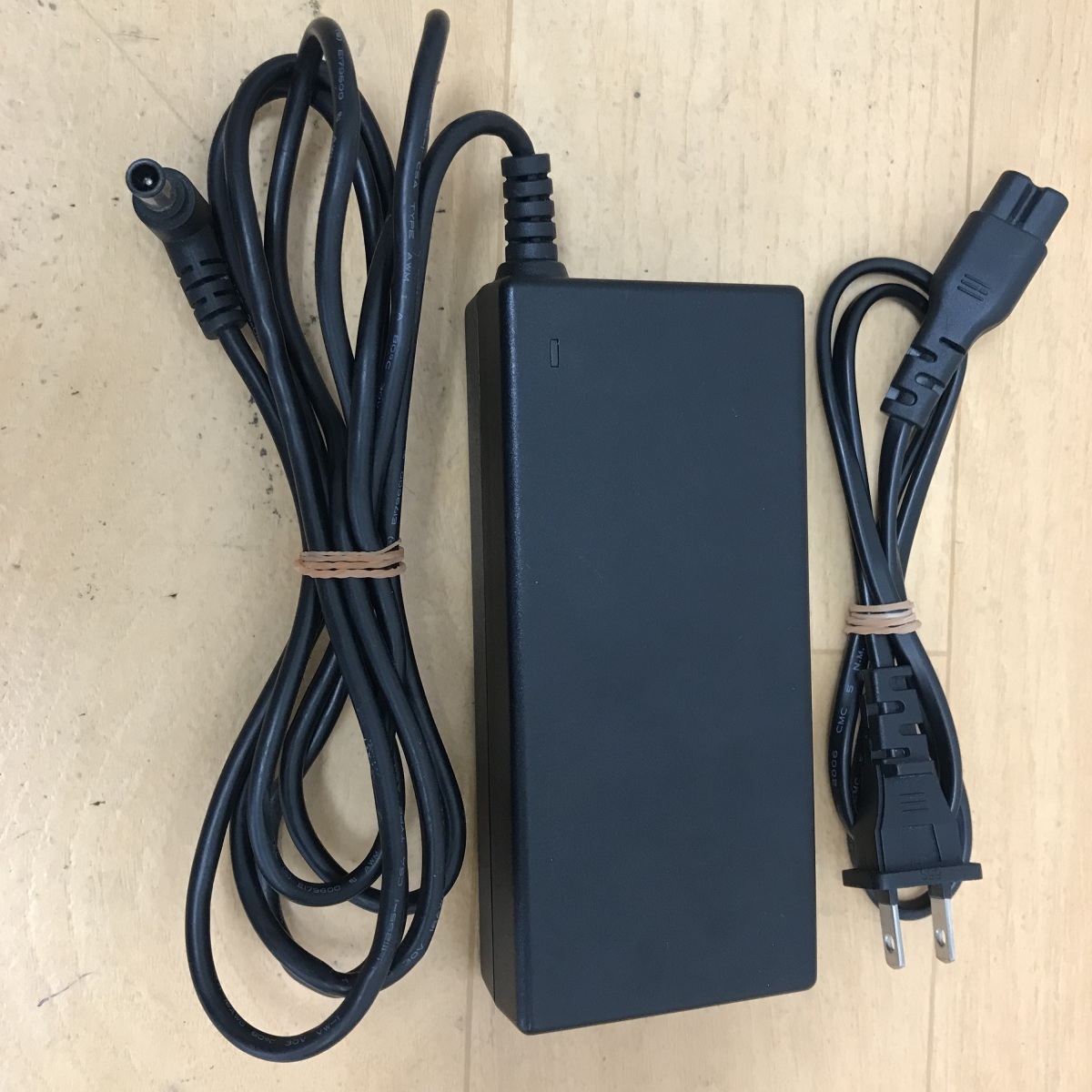 SONY ACアダプター 19.5V=4.7A 100V-240V VGP-AC19V10 ソニーノートPC用 ACアダプタ SONY AC ADAPTER 中古 動作確認済み_画像4