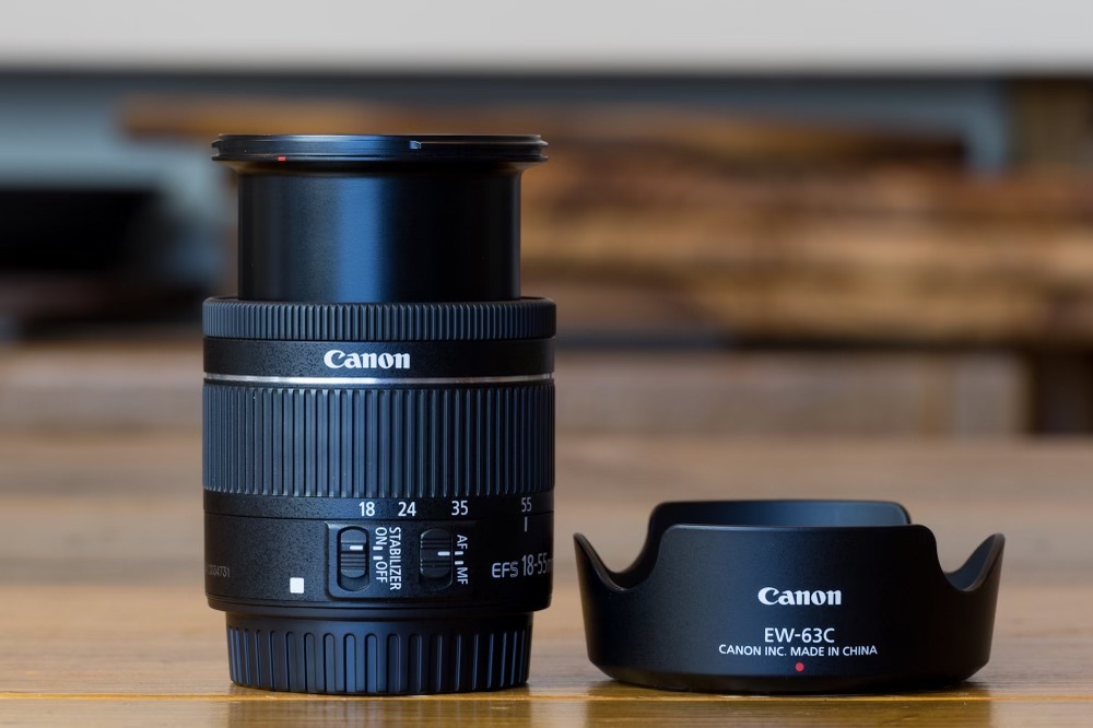 【外観&光学★極美品】キヤノン CANON EF-S 18-55mm F4-5.6 IS STM 〜純正フードEW-63C & Kenko PRO1D WB サーキュラーPLフィルター 付_画像7