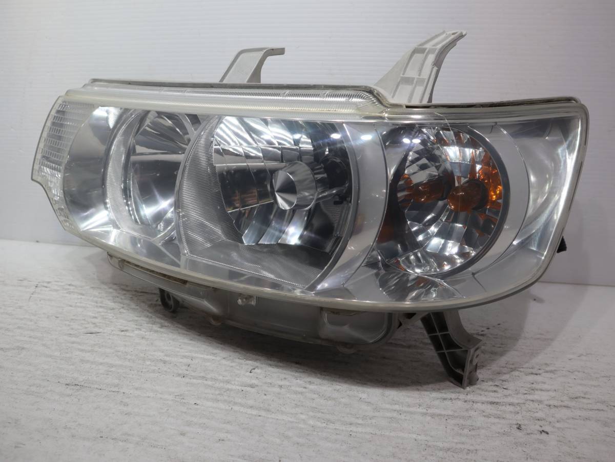 比較的キレイ HID 【コーティング済】 キセノン 迅速発送 車検〇 KOITO 100-51815 BR96-15 タント カスタム L350S L360S ヘッドライト 左右の画像5