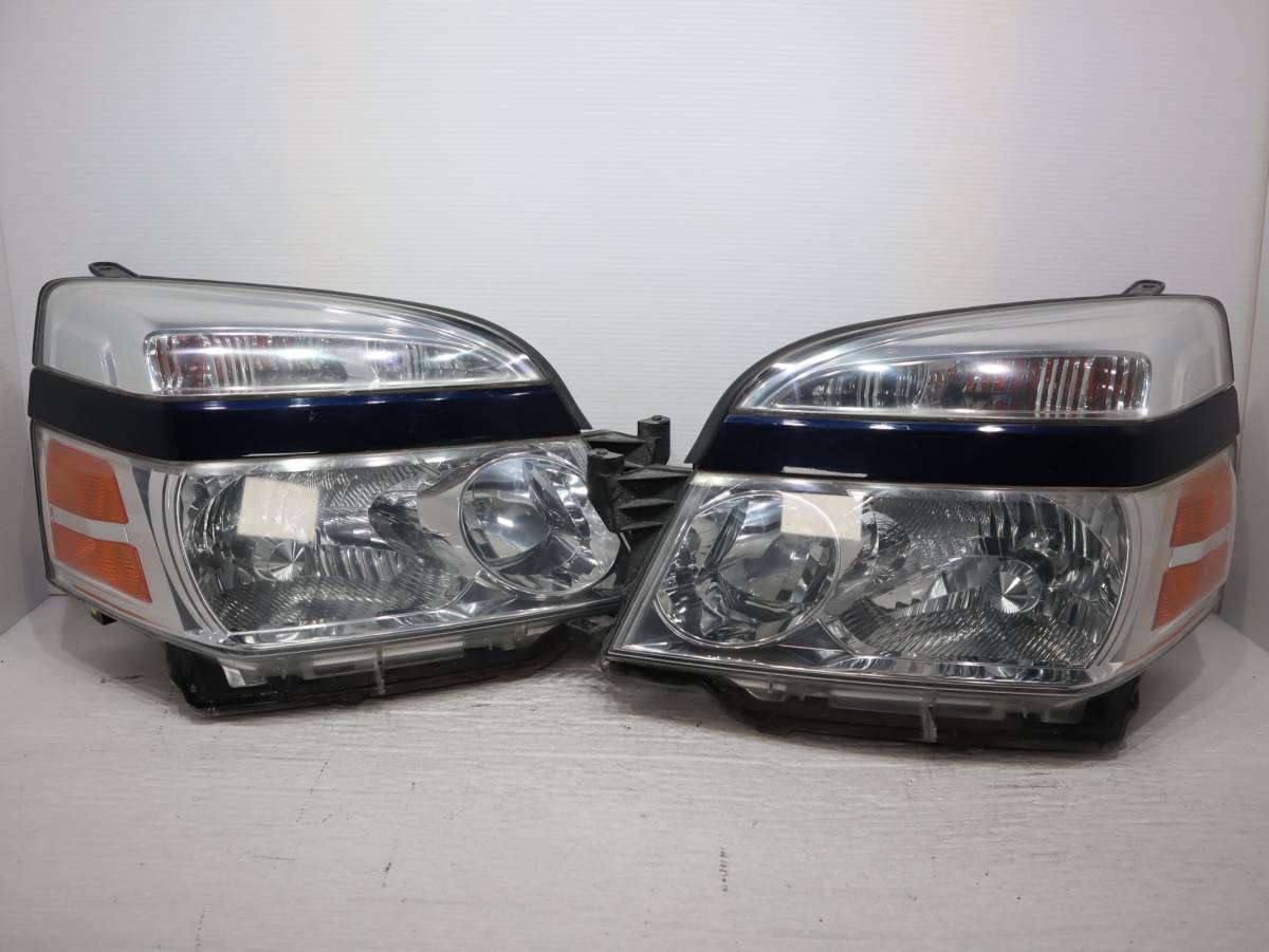 白濁なし 後期 HID 【コーティング済】キセノン 迅速発送 車検〇 KOITO 28-183 BR2-12 ヴォクシー ボクシー AZR60 AZR65 ヘッドライト 左右_画像1