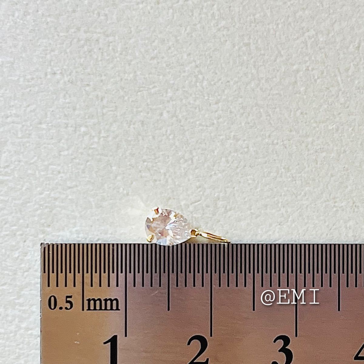 [ time sale *] K18YG moa sa Night diamond 0.40 carat pendant top DIAMOND metal accessory pear