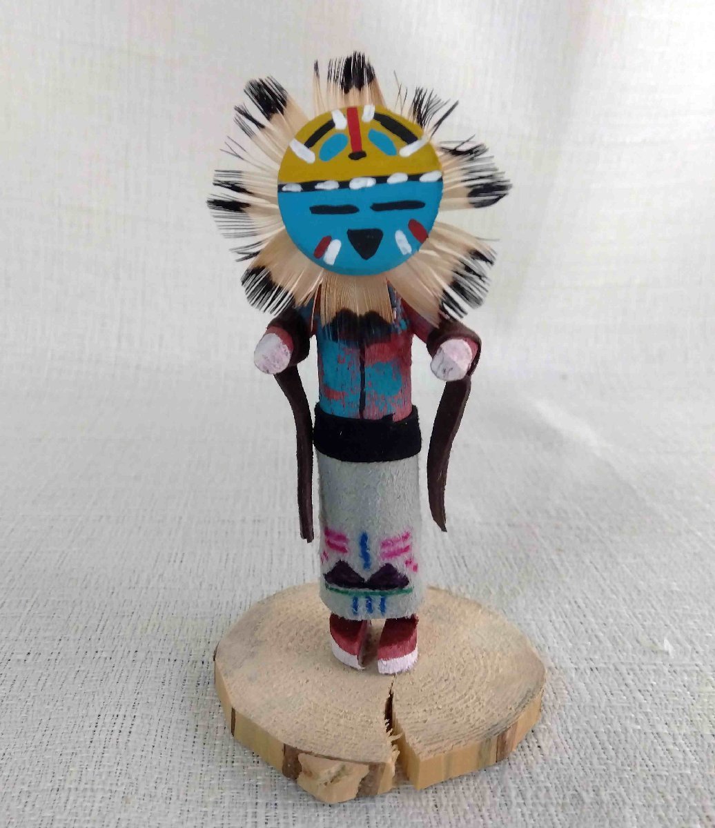 ホピ・カチナ人形 サンフェイス Sunface R. Grey ネイティブ・アメリカン/インディアン 伝統工芸品/ハンドメイド 木彫り カチナドール_画像3