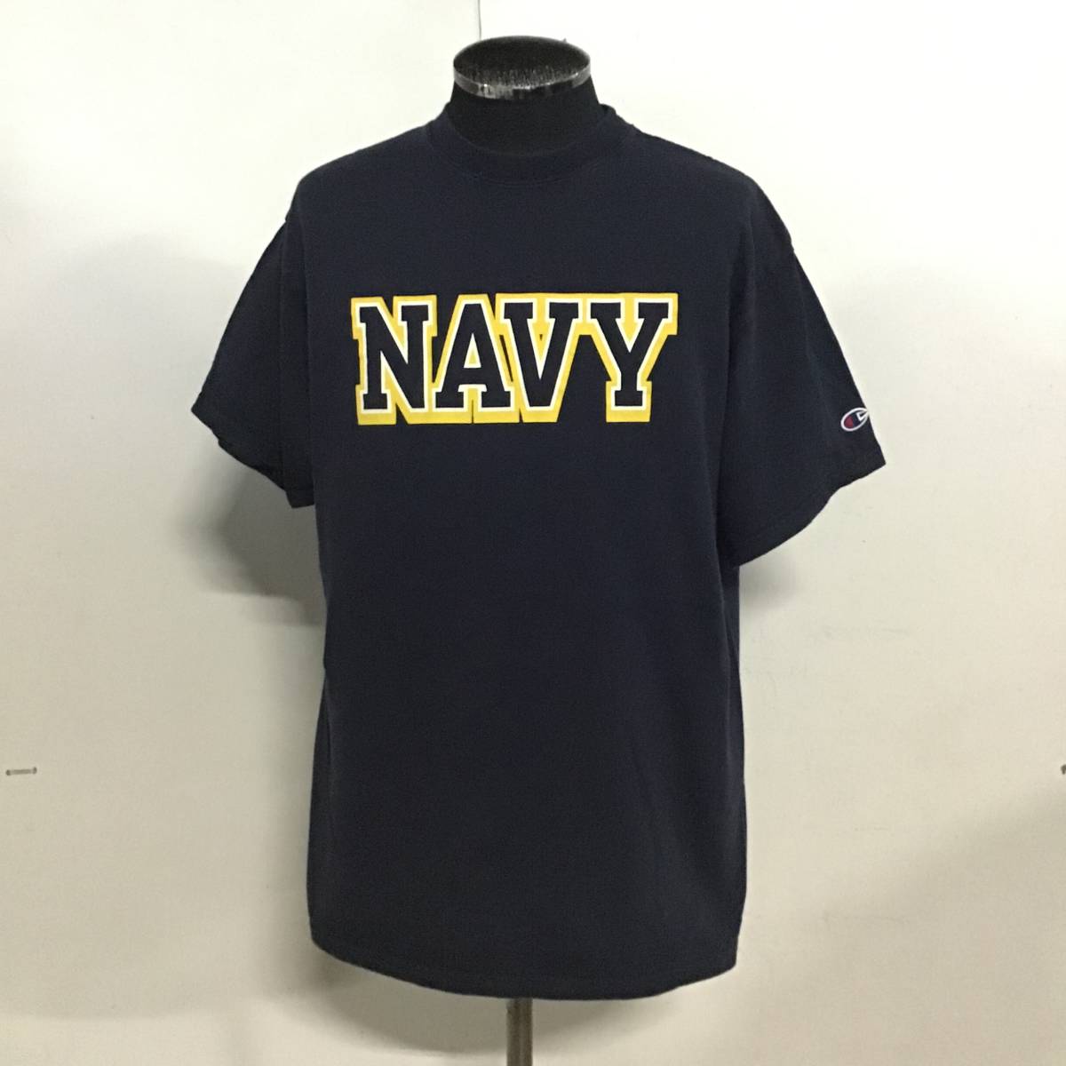 【T704】★状態良好★ アメリカ古着卸オススメ Champion チャンピオン NAVY Tシャツ L ネイビー 大特価 目玉商品_画像7