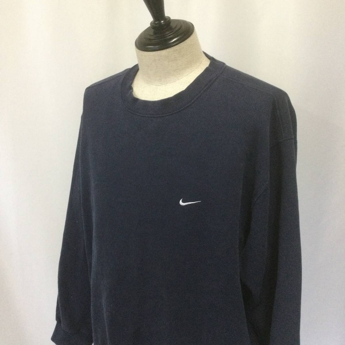 【N182】★NIKE★ ナイキ 無地 スウェット XLサイズ ネイビー トレーナー 人気ブランド ストリート カジュアル 古着 古着卸_画像2