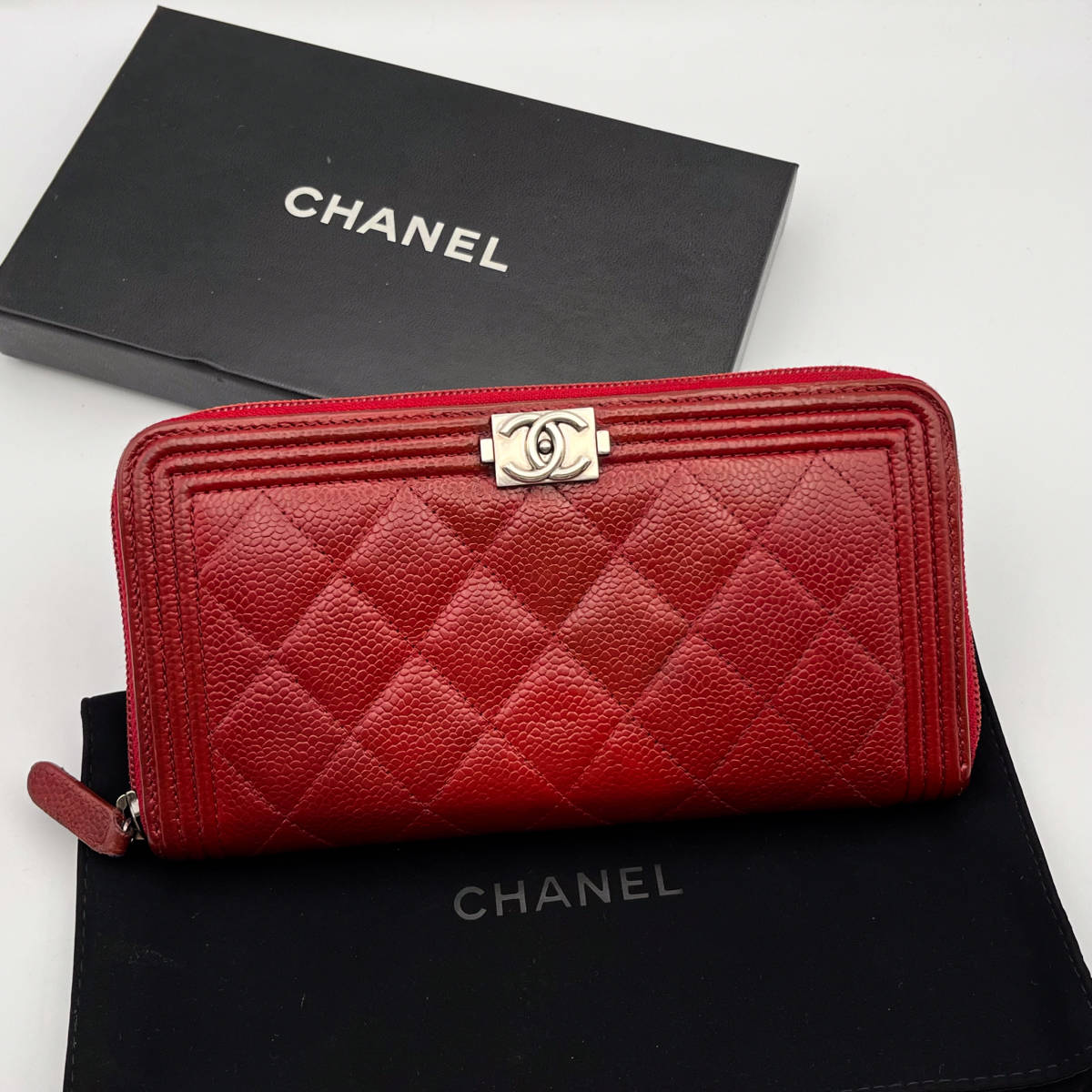 CHANEL シャネル ボーイシャネル ラウンドファスナー 長財布 キャビア