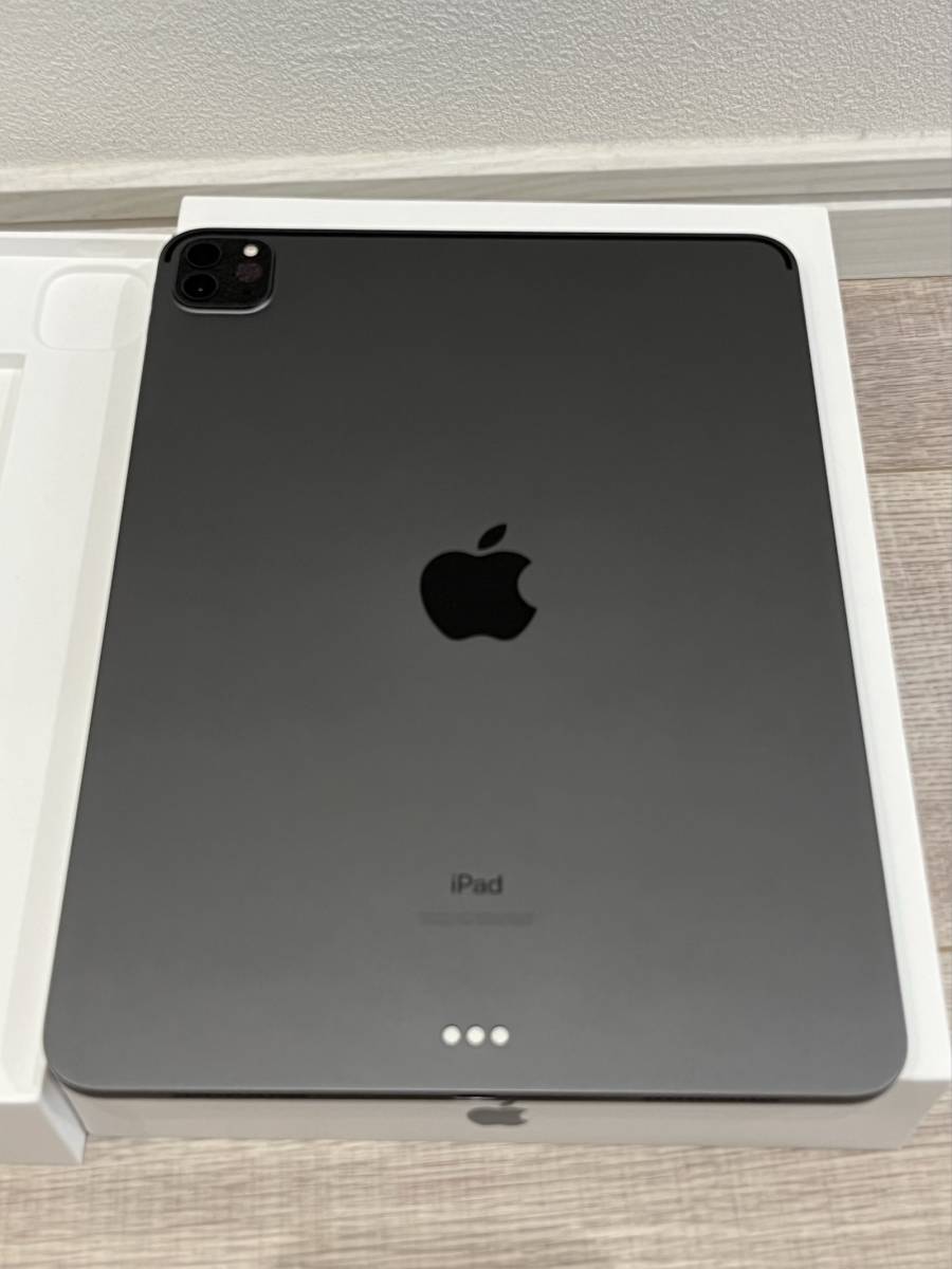 引越処分■iPad pro 11 第2世代■液晶ドット抜けなし■ケース美品■パーツどり用■アクティーベーション解除可能■匿名配送■_画像4